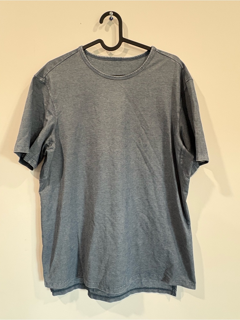 Lululemon Men’s Denim Wash Blue Crew Neck T-Shirt Medium M